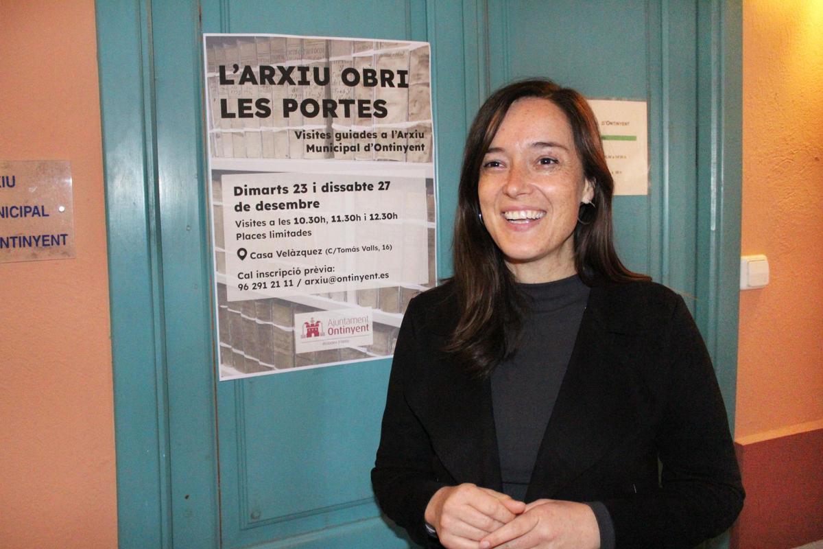 La regidora de Archivo del Ayuntamiento de Ontinyent, M. Àngels Moreno.