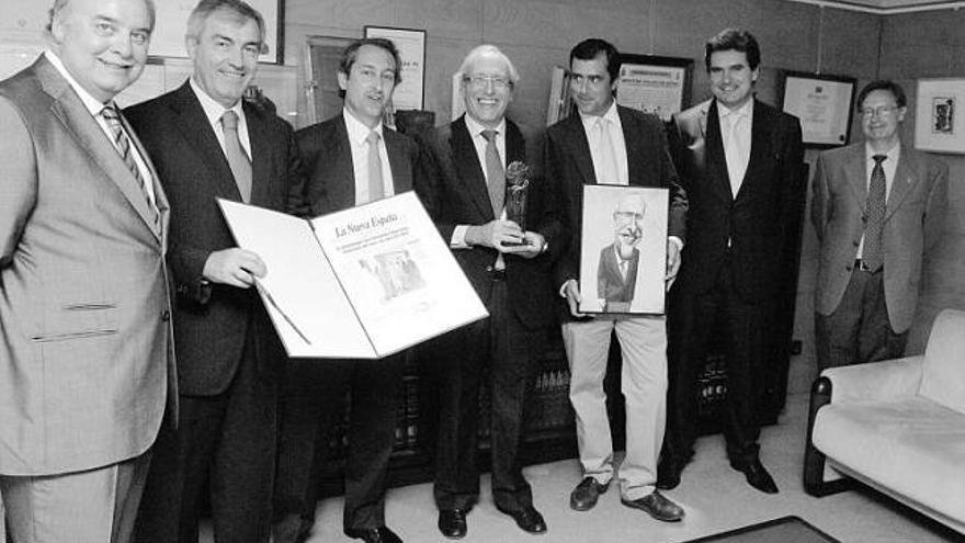 Luis Fernández-Vega: «Es un honor ser distinguido por el periódico con el que crecí»