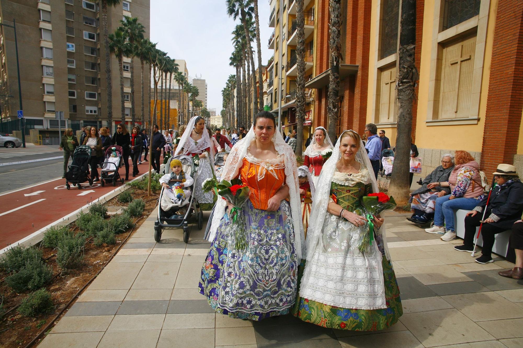 Galería de la Ofrena: El homenaje de las fiestas a la Mare de Déu de Lledó