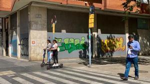 Oficina bancaria cerrada en la esquina entre la Rambla del Poblenou y Pere IV de Barcelona.