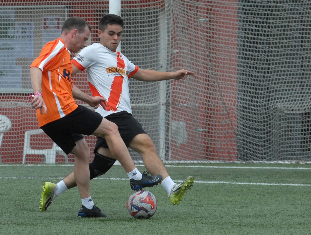 Una jugada del partido disputado este sábado en el Joselu Mato.