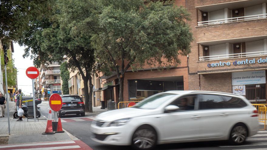Els canvis de direcció del Saclosa i el Pompeu Fabra de Manresa confonen alguns conductors