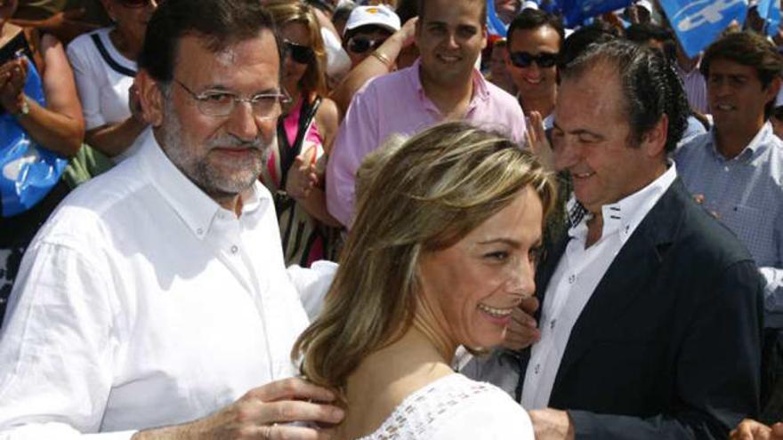 Rajoy, Castedo y Ripoll, durante un mitin en Alicante en 2009.