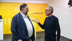 Oriol Junqueras y Xavier Godàs tras el debate cara a cara en ERC.