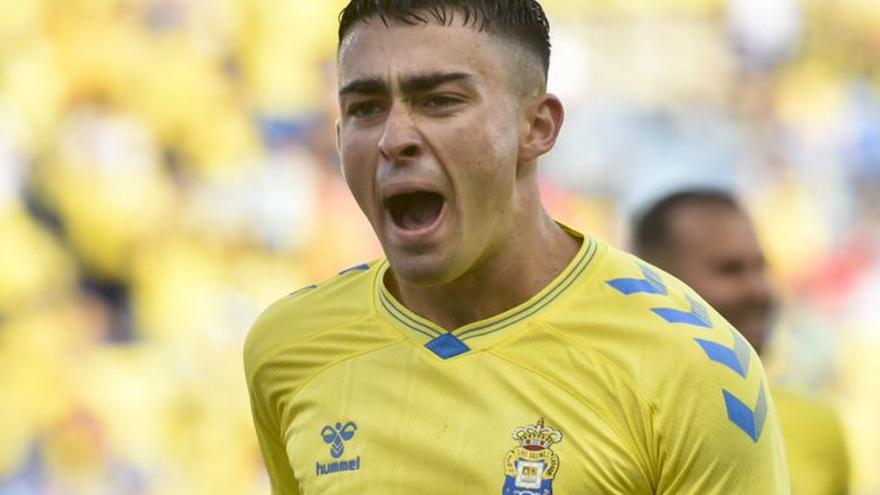 Moleiro, la última joya de la UD Las Palmas: &quot;El club no me dijo nada de hacerme ficha profesional&quot;