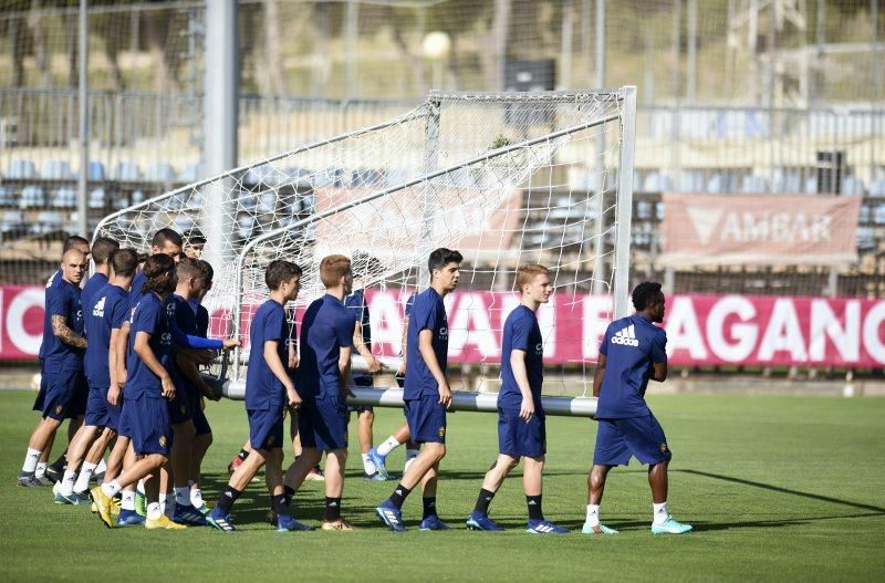 Entrenamiento del Real Zaragoza en la Ciudad Deportiva