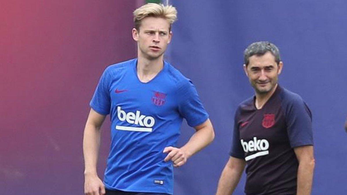 Ernesto Valverde comparecen ante la prensa