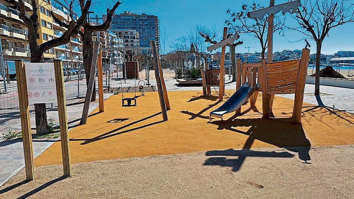 El nou passeig de Palamós, a punt per obrir-se a la ciutadania.