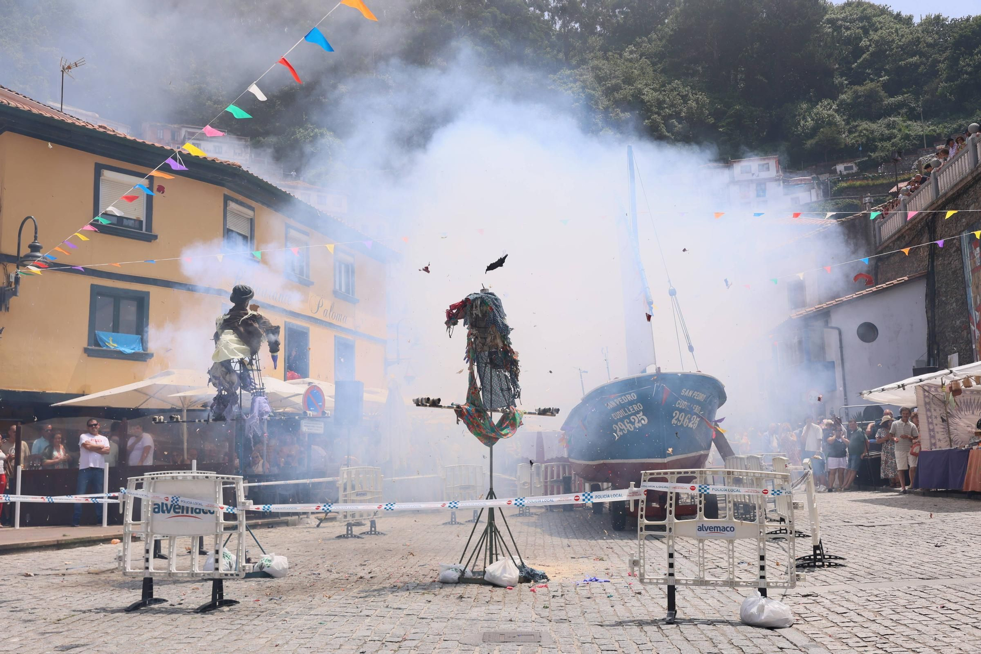 EN IMÁGENES: así fue el día de L'Amuravela en Cudillero
