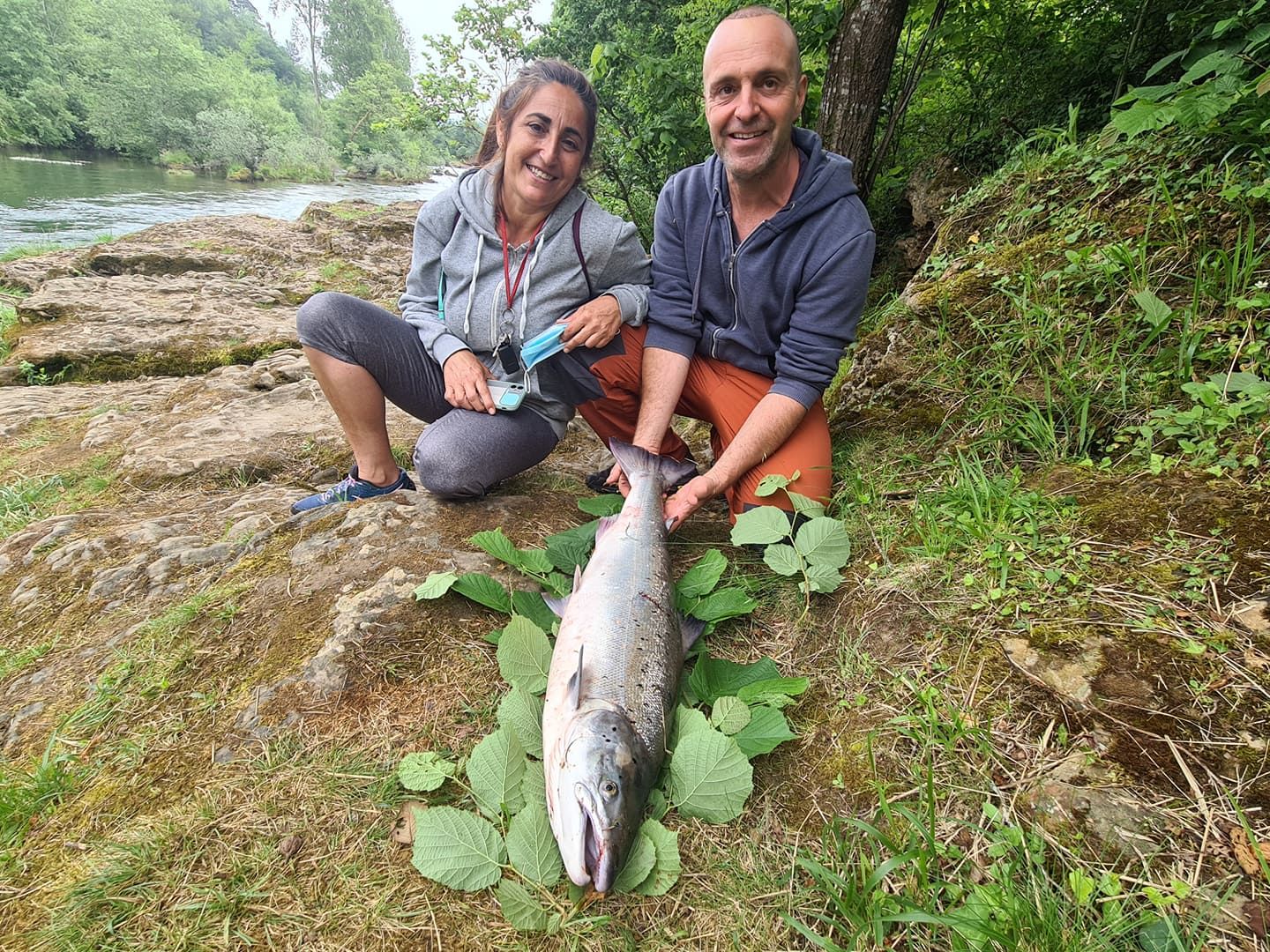 3. �SCAR HORNA Y NOELIA FERN�NDEZ, SALMON SELLA.jpg