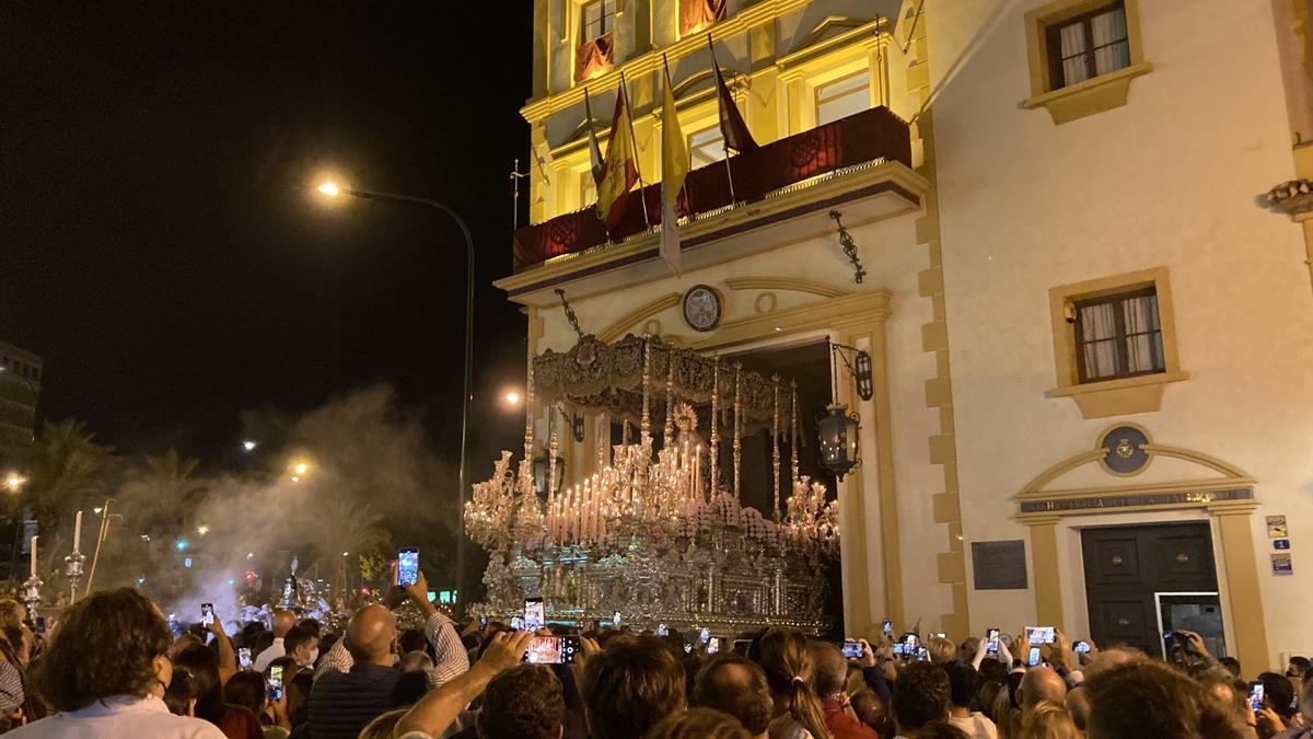 Salida de la Virgen de los Dolores de Expiración el pasado sábado.