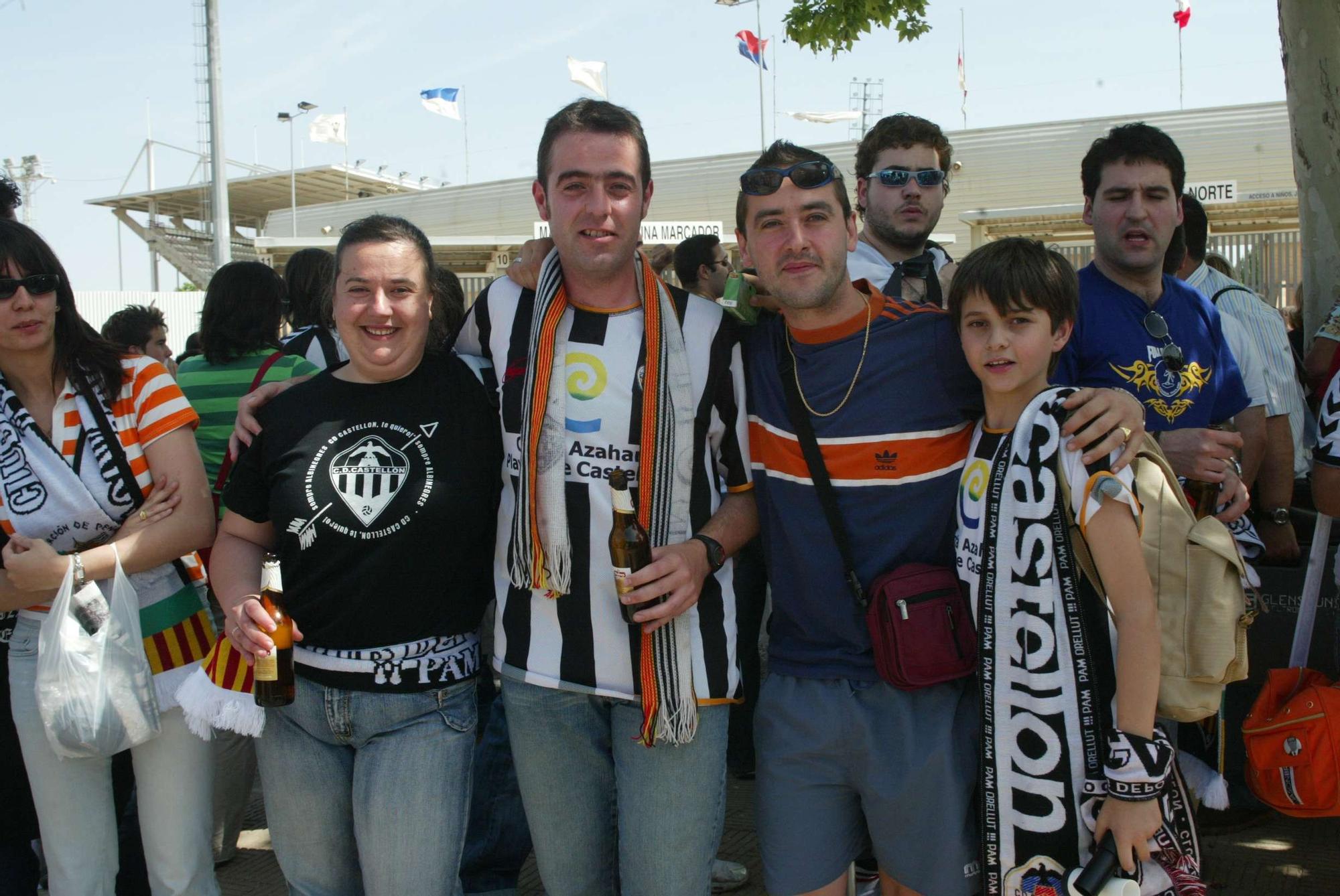 Así fue el multitudinario desplazamiento a Albacete de la afición del Castellón en 2006