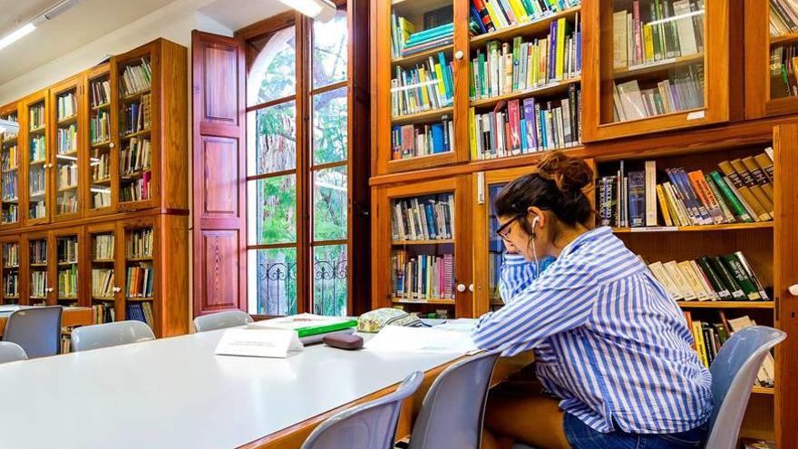 Artà: El calor &quot;ya es historia&quot; en la biblioteca