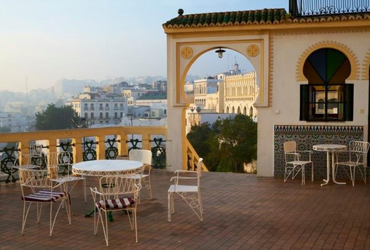 El hotel Continental se construyó en 1870 y su ubica en la Kesbah