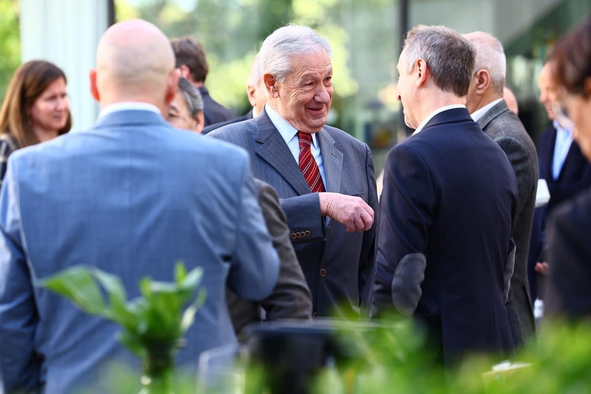 En imágenes | Ambiente en la presentación de The Wave en Barcelona