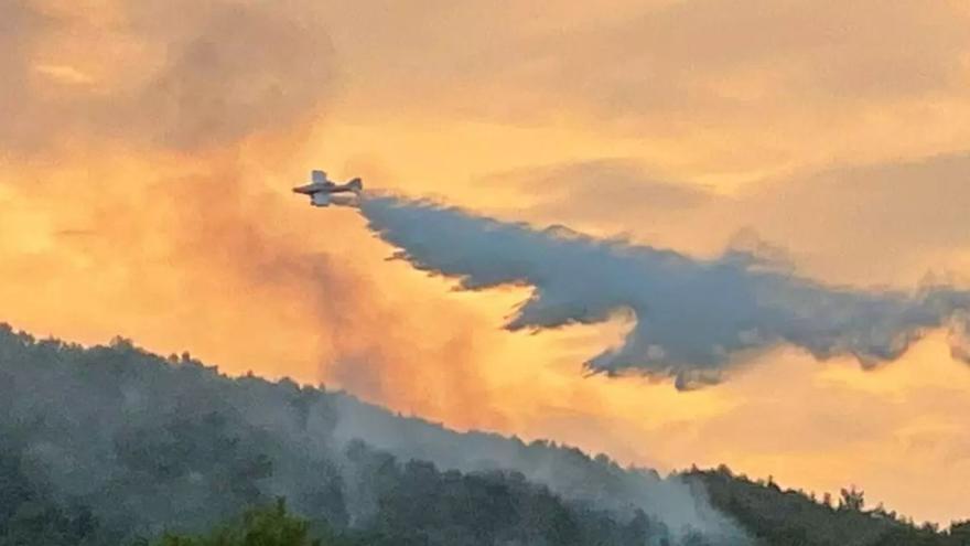 El incendio en Artana, estabilizado: los equipos continúan trabajando