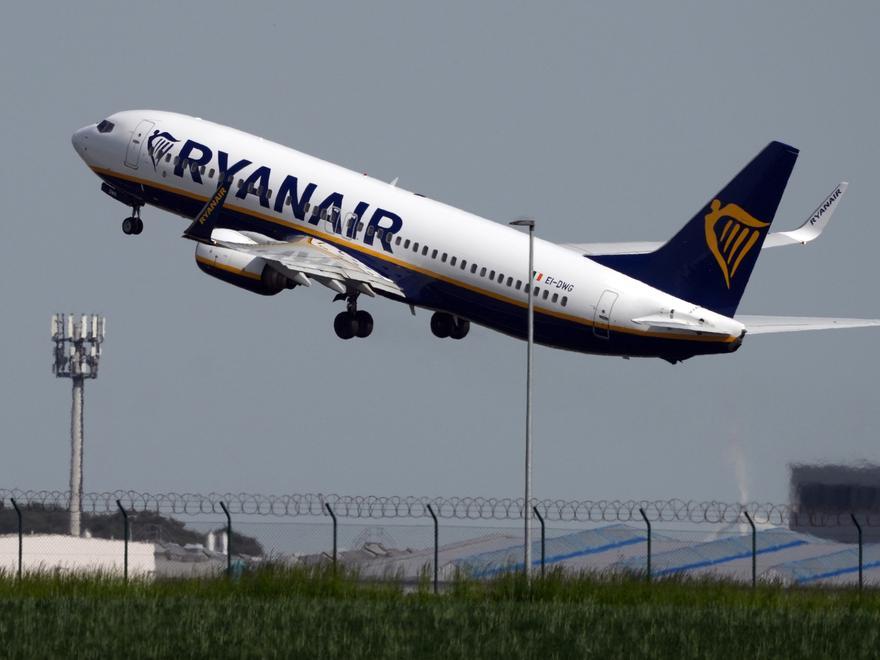 Malas noticias para los viajeros de Ryanair: no aceptará tarjetas de embarque en el móvil en estos aeropuertos