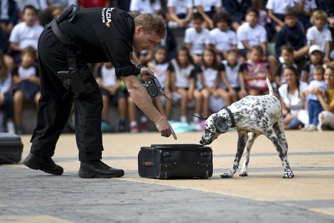 27-09-19 LAS PALMAS DE GRAN CANARIA. . LAS PALMAS DE GRAN CANARIA. Jornada de puertas abiertas de la Policía Nacional en el Parque Juan Pablo II. Fotos: Juan Castro.  | 27/09/2019 | Fotógrafo: Juan Carlos Castro