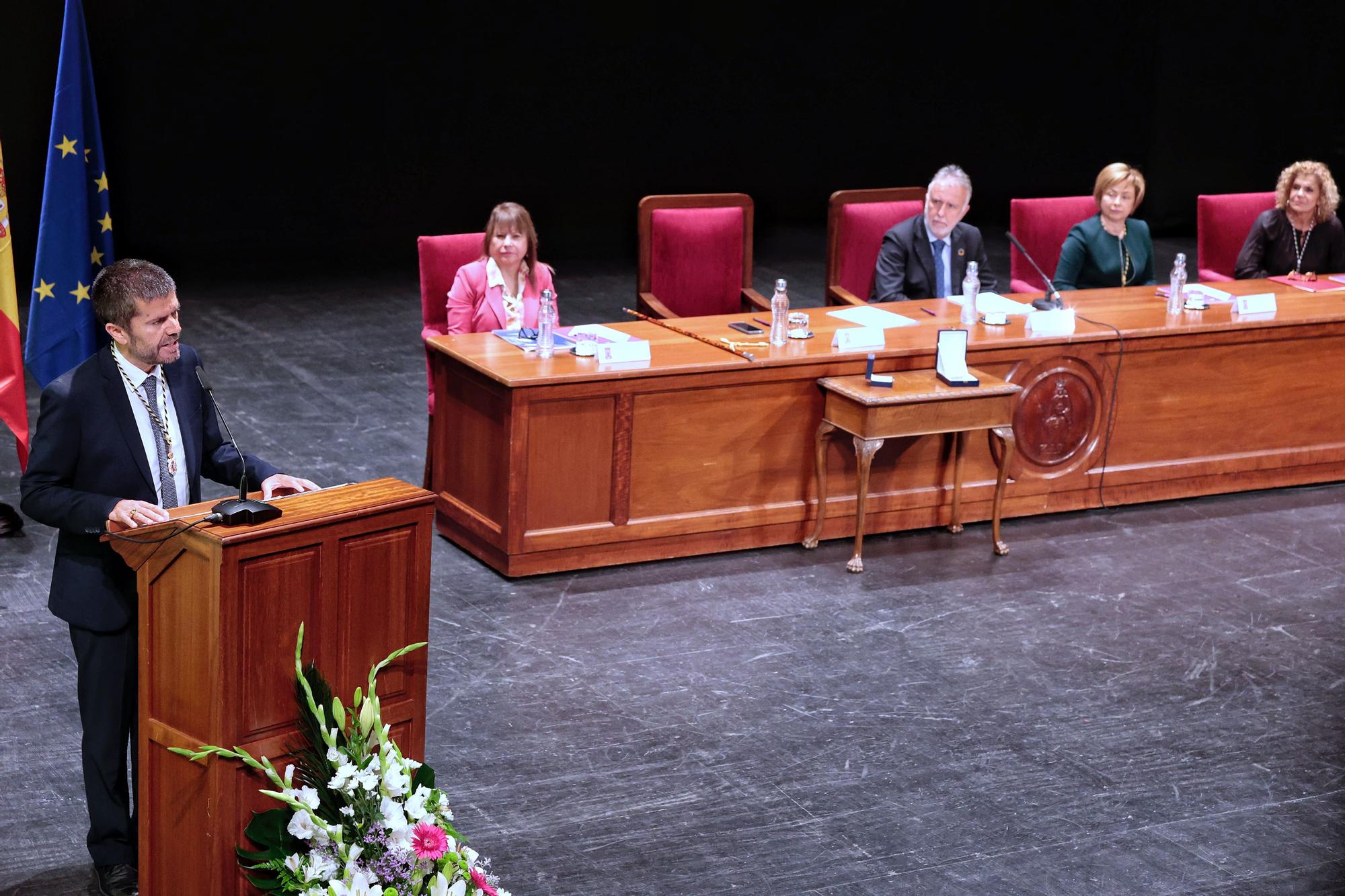 Toma de posesión del nuevo rector de la ULL