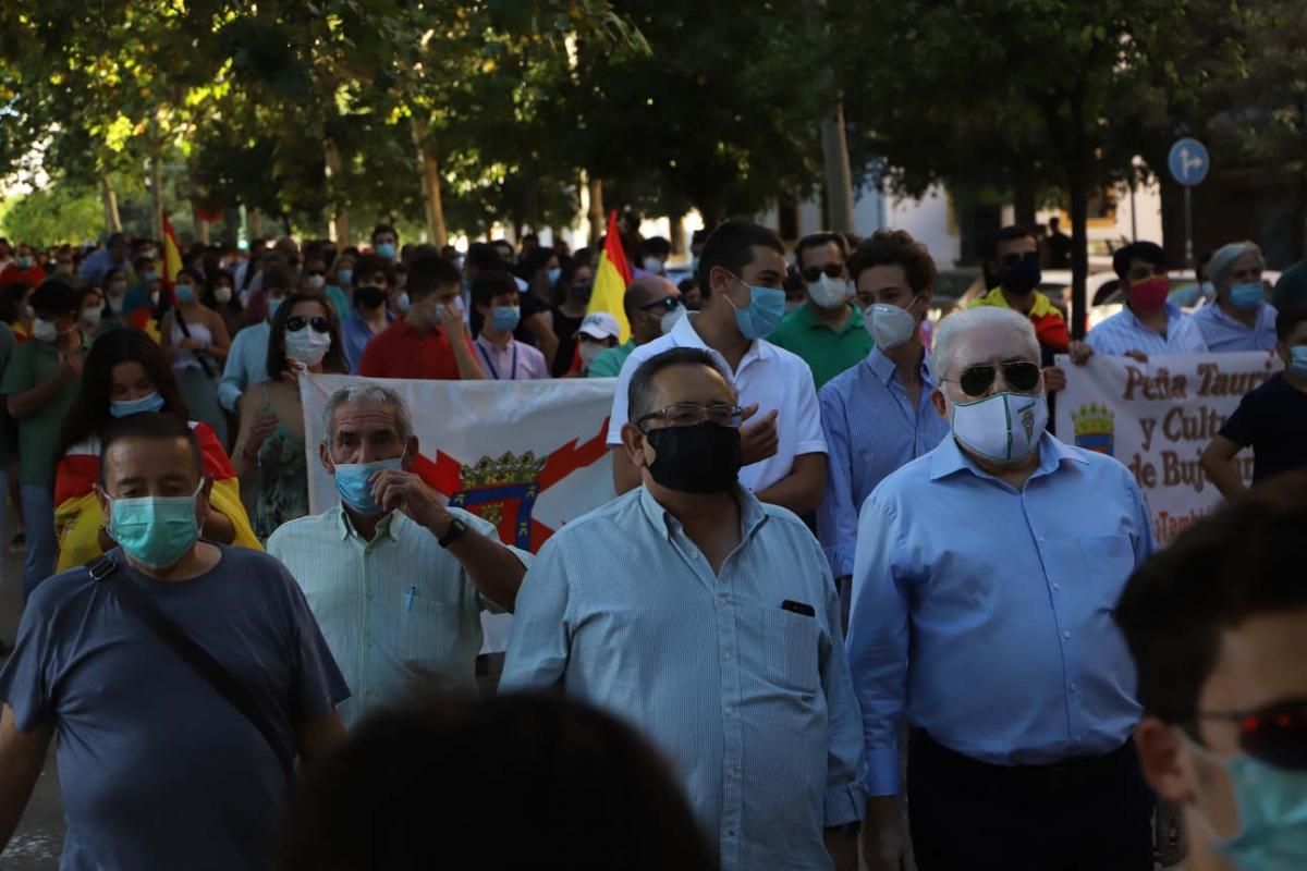 Manifestación de aficionados y profesionales taurinos por Córdoba