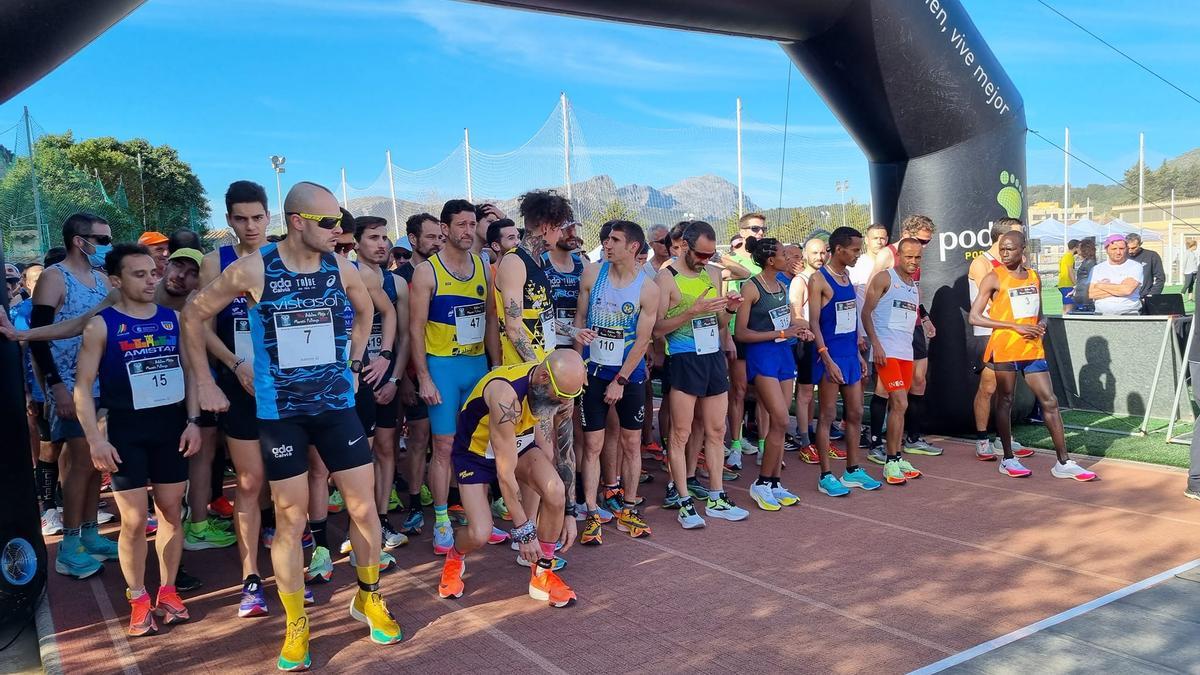 Salida de la decimocuarta edición de la Mitja Marató de Pollença.