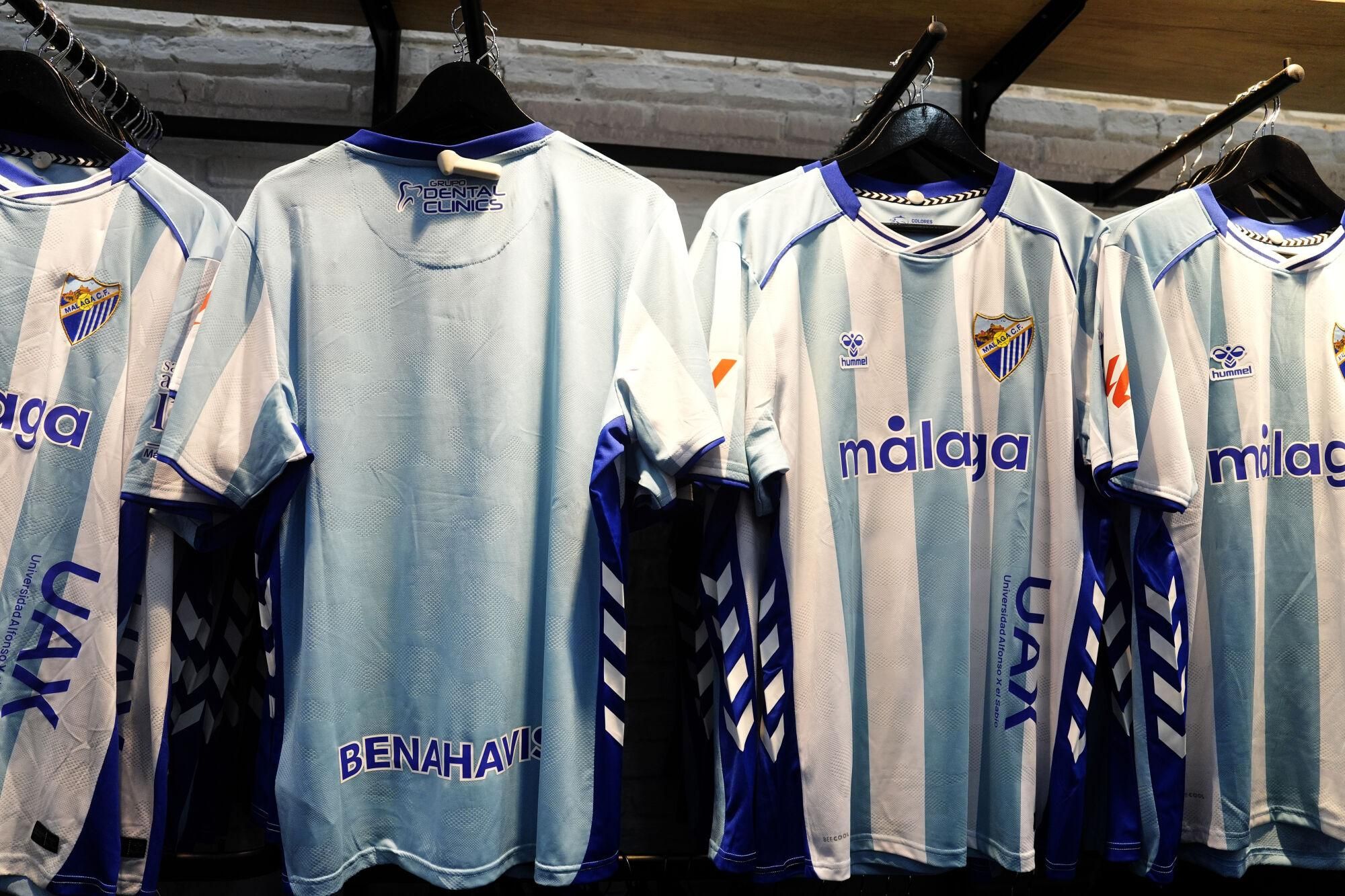 Locura malaguista por comprar la nueva camiseta del equipo