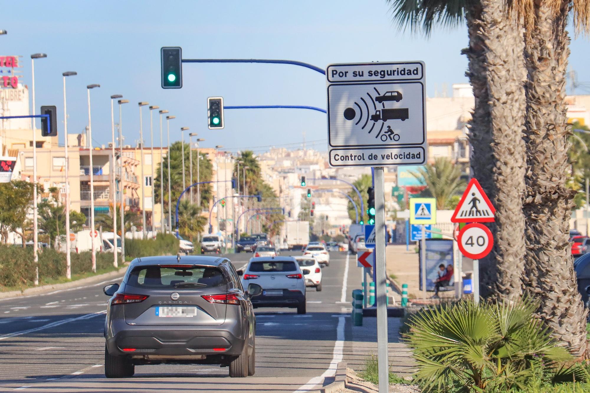 Torrevieja controla la velocidad de los vehículos dentro de la ciudad con tres nuevos radares fijos