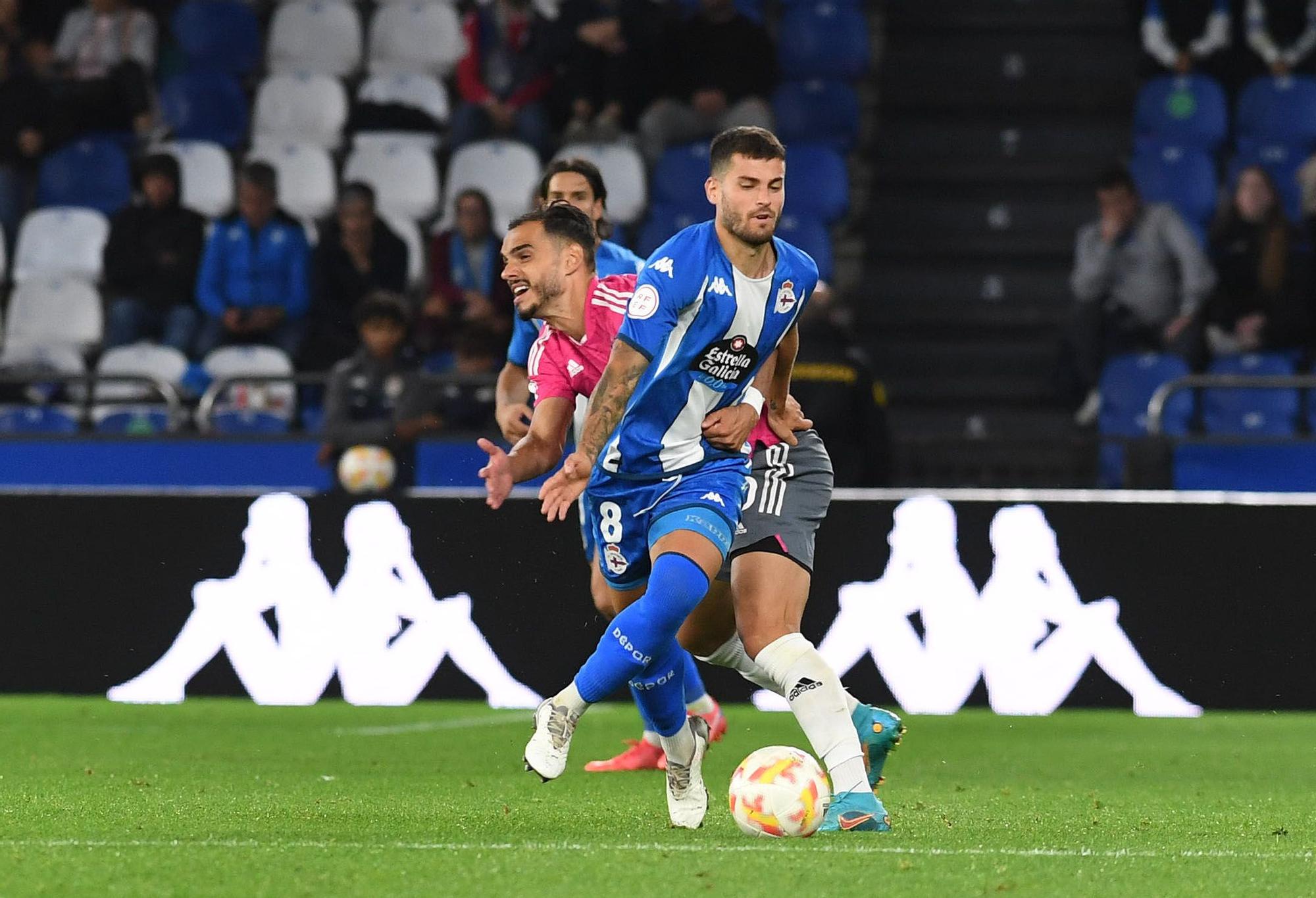 El Dépor se impone en Riazor al colista Talavera (3-2)