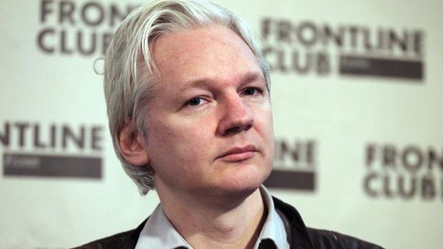 Julian Assange, indignado con el film sobre Wikileaks.