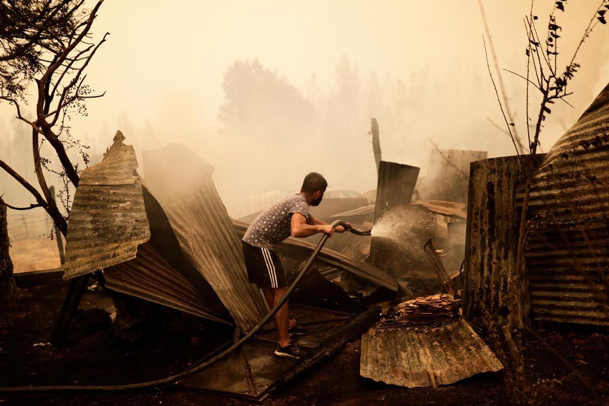 Los incendios que arrasan Chile dejan ya más de 20 muertos