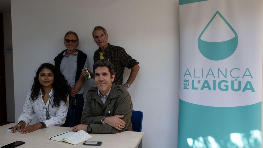 Los residentes en Ibiza consumen 480 toneladas de plástico de agua embotellada al año