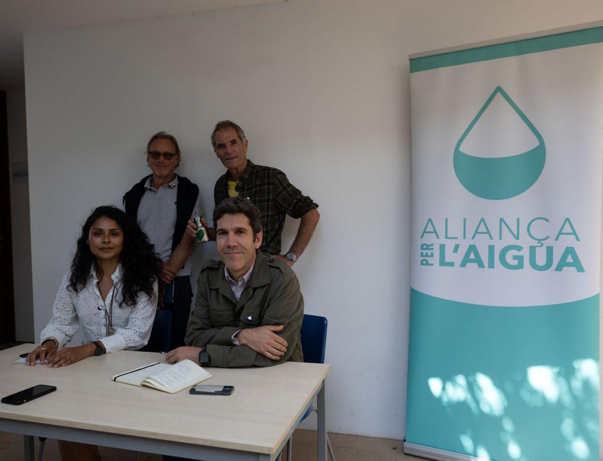 Los residentes en Ibiza consumen 480 toneladas de plástico de agua embotellada al año