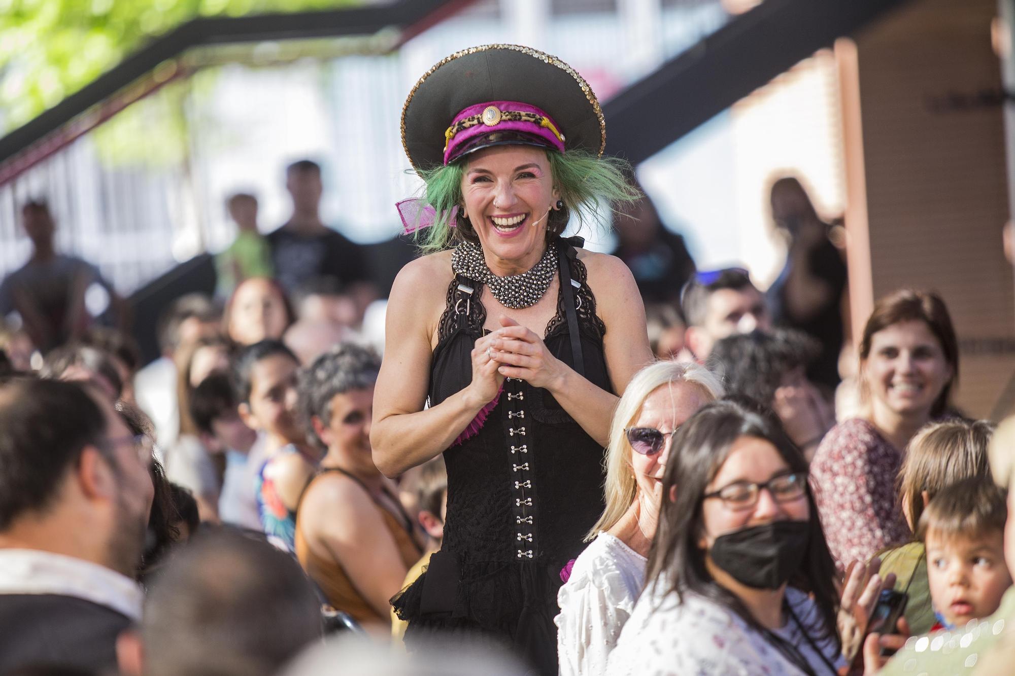 El tercer dia del Festival Còmic omple diversos espais de la ciutat de Figueres