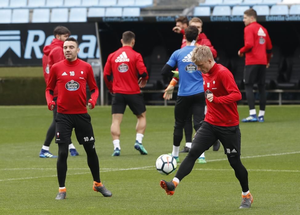 Juan Carlos Unzué dispone el último entrenamiento de su equipo antes del viaje a Butarque.