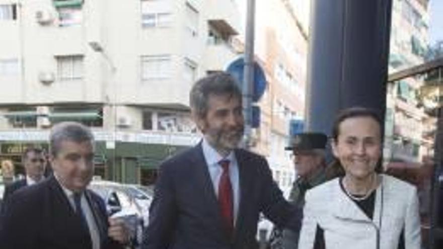 Jueces en Alicante con los presidentes del Supremo y el TSJ.