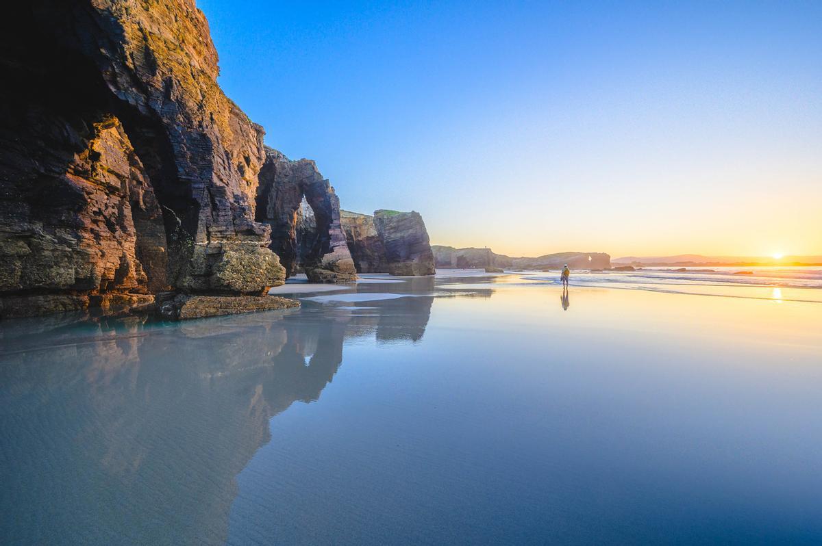Formaciones de acantilados en la Playa de las Catedrales, Playa de las Catedrales, Ribadeo, Galicia, España