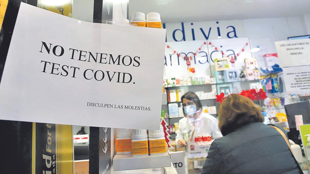 Letrero en una farmacia de Córdoba.