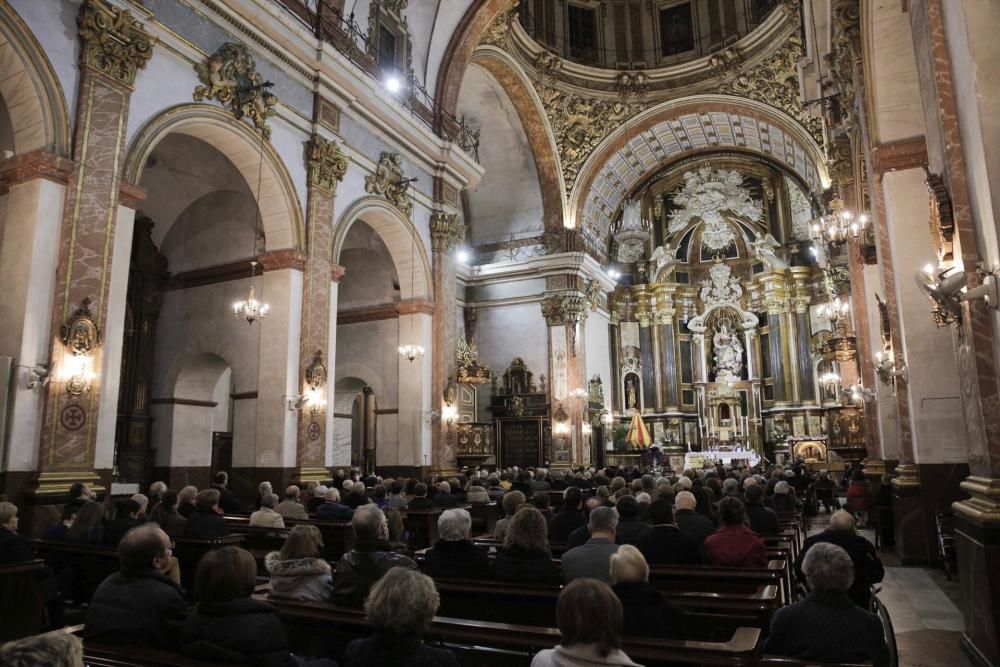 Nieves Esquembre Caparrós ofreció ayer un pregón histórico en la Basílica del Socorro de Aspe.