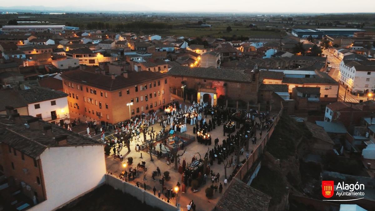 Con más de cuatro siglos de tradición, la Semana Santa de Alagón combina fervor religioso, patrimonio artístico y participación vecinal.