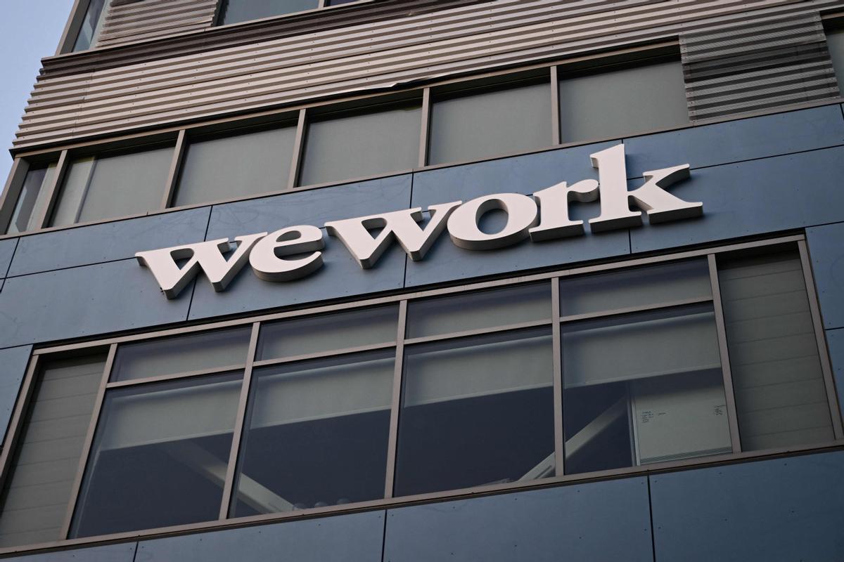 WeWork admet que té dubtes sobre la seva viabilitat com a empresa i es desploma en borsa