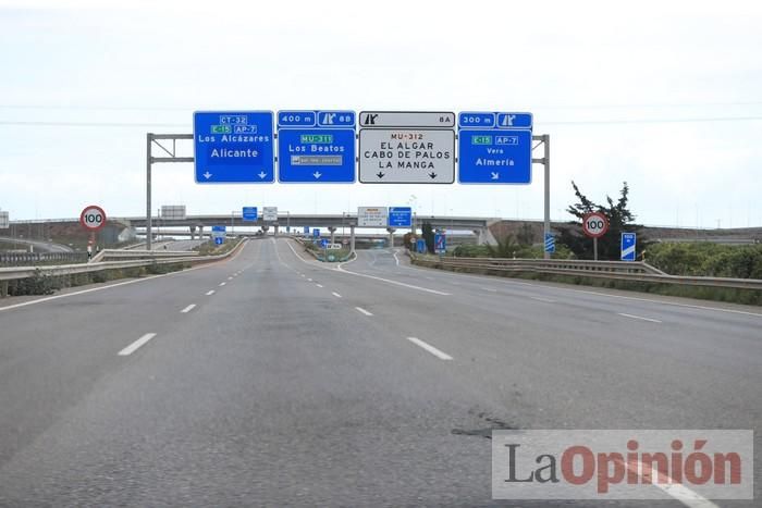 Limpian Los Alcázares tras las fuertes lluvias de los últimos días