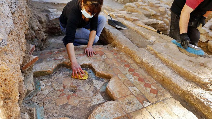Excavación de un patio mudéjar en el Carmen dirigida por el SIAM. | M.A.MONTESINOS
