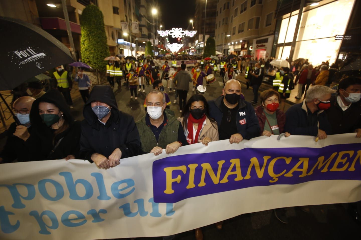 Alicante sale a la calle para exigir al Estado una mayor financiación de la Comunidad Valenciana