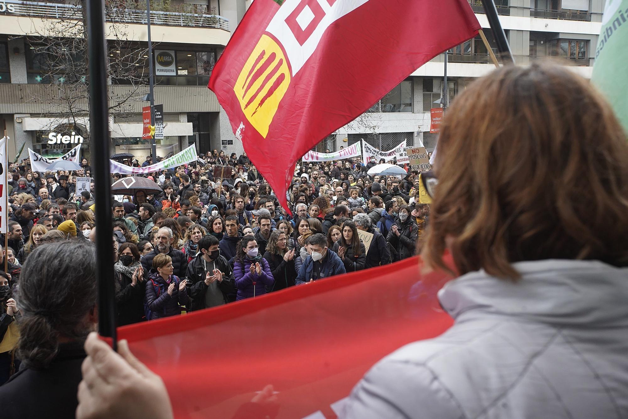 Manifestació del professorat en contra del Departament d'Educació a Girona