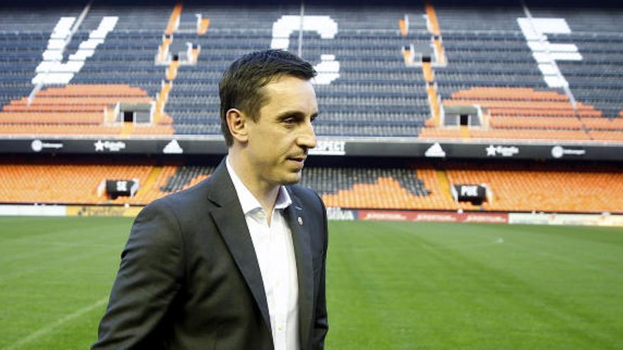 Neville: &quot;Quiero que el ambiente de Mestalla resulte intimidatorio&quot;