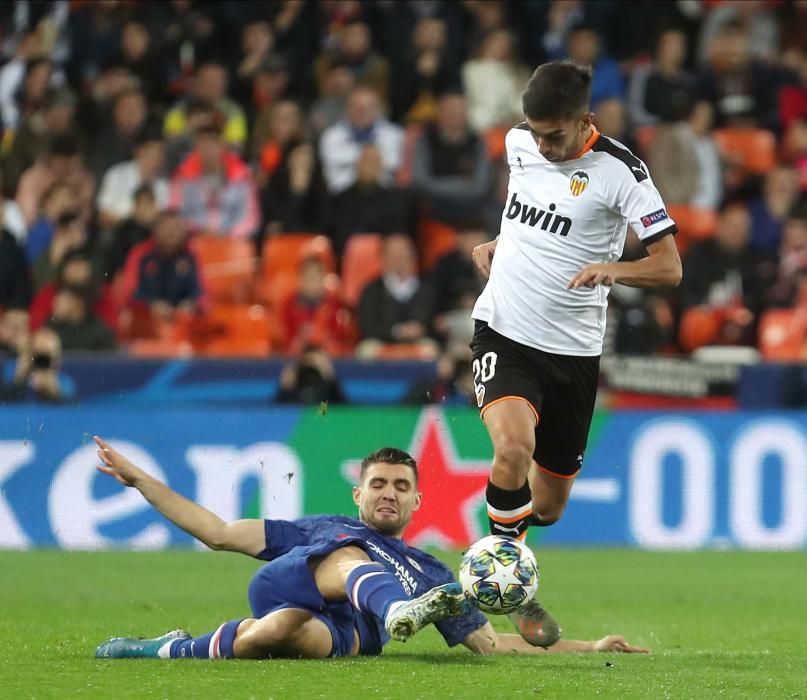 Mestalla vivió una gran noche de fútbol