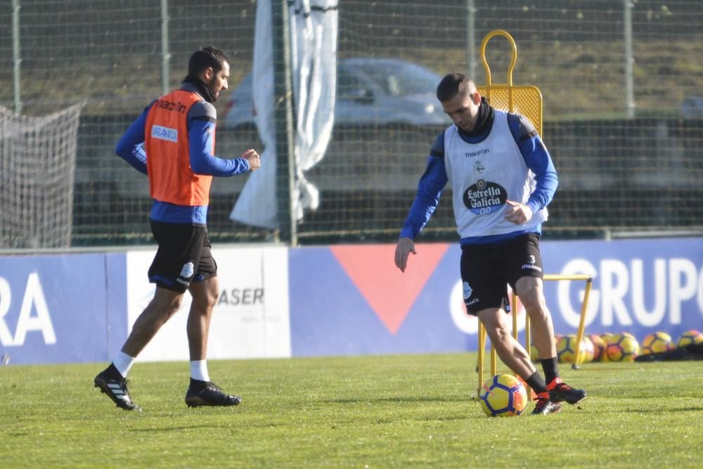 El Dépor trabaja tras la derrota ante el Valencia