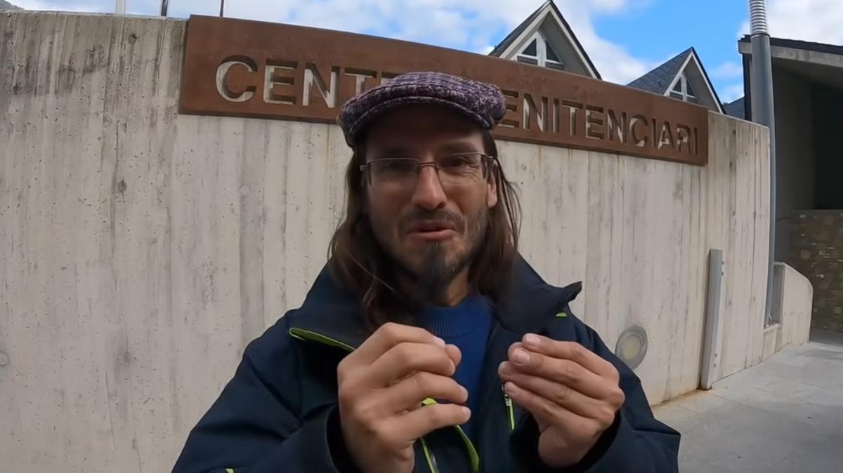 Marià explica cómo tuvieron su primer encuentro en la cárcel.