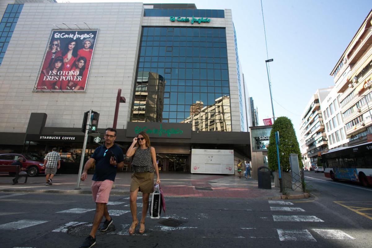 La afluencia de público de la Volvo Ocean Race no llega al comercio de Maisonnave