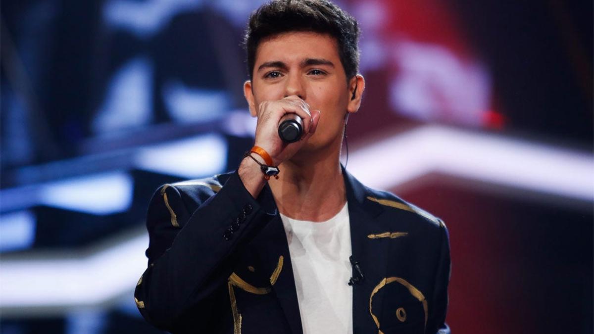 Alfred, con traje reivindicativo en la gala de 'OT'
